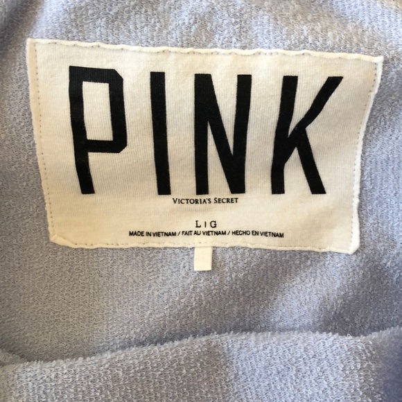 VS Pink - Picture 7 of 9